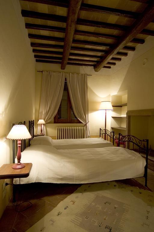 L'Arco Romanico Montefalco Bagian luar foto